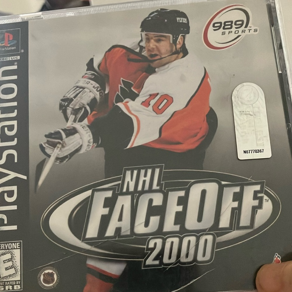 NHL face offs 2000 play station game